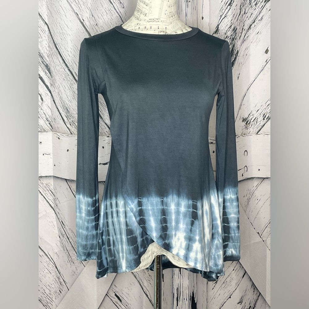 NWT Go Couture Tie Dye Wrap Front Tunic Sweater M
